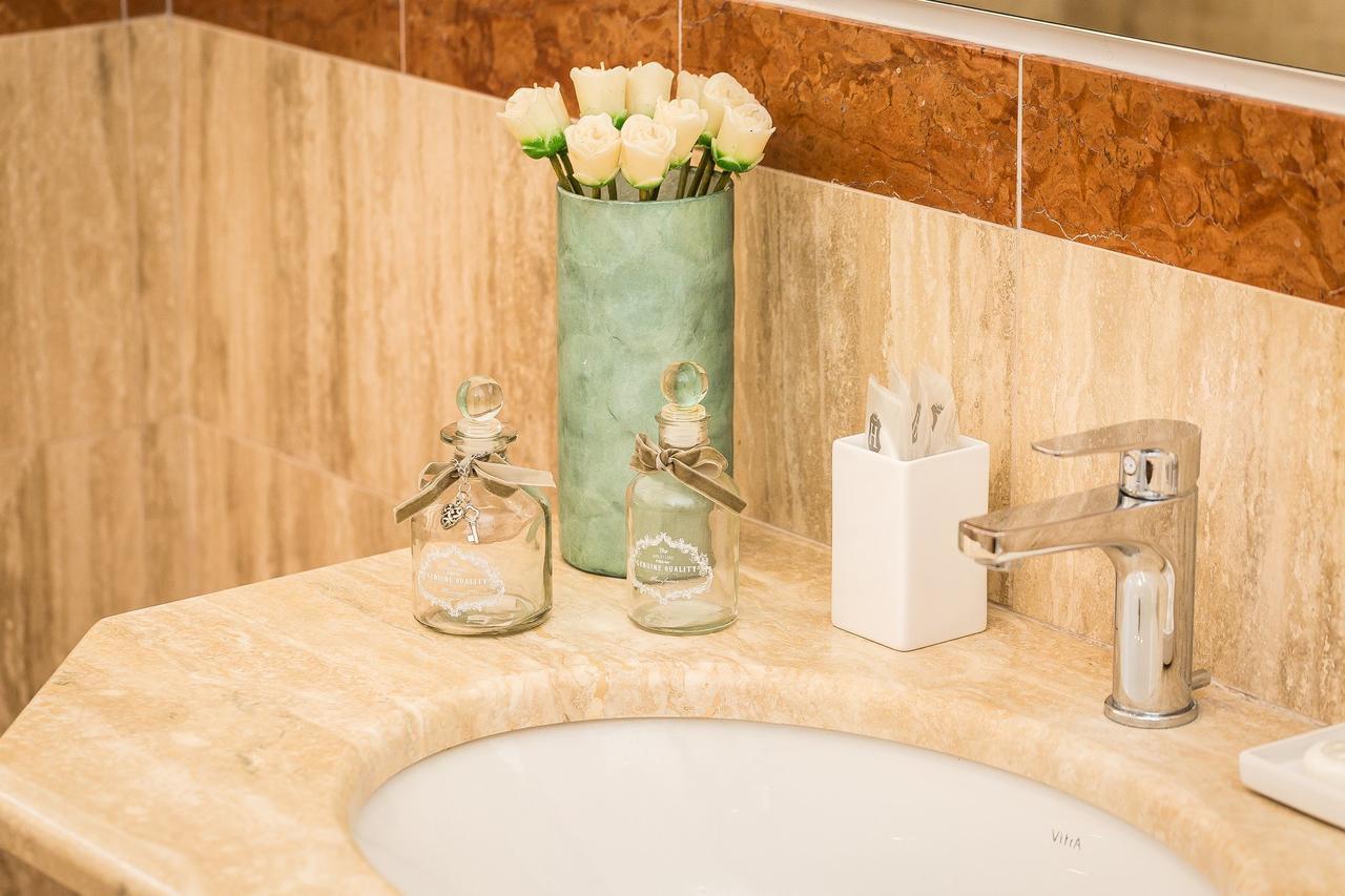 Prestigious Apartment Via Barberini โรม ภายนอก รูปภาพ